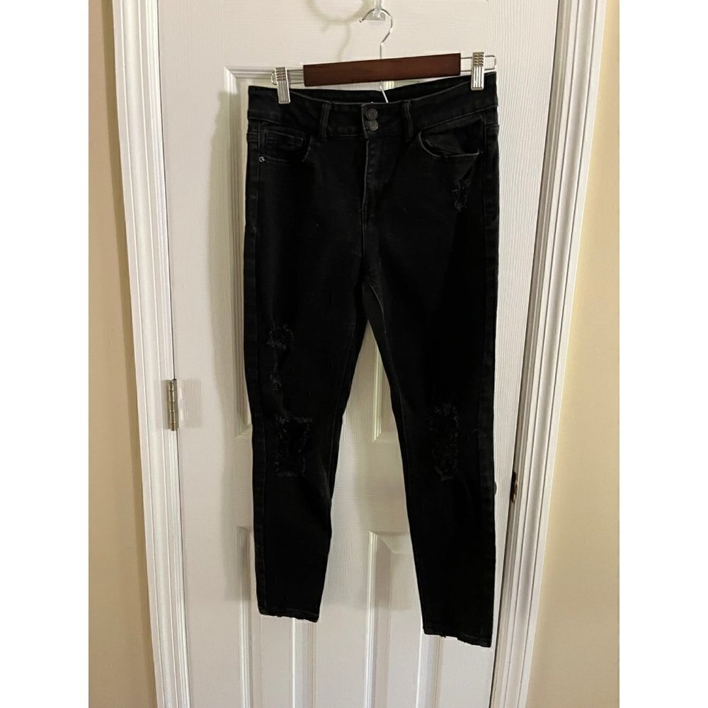 Black Distressed Jeans